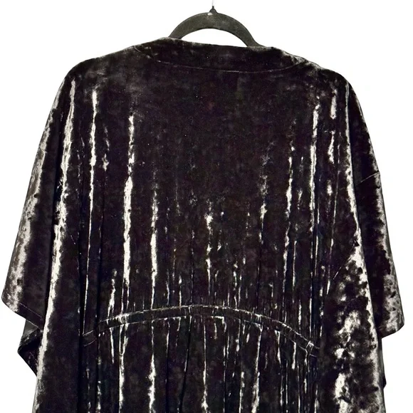 LYSSÉ Willa Black Crushed Velvet Tassel Tie Oversized Wide Sleeve Kimono Medium - Picture 7 of 12
